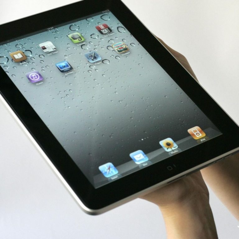 Education Programme Distributes Tablets To 600 Grade 1-3 Teachers