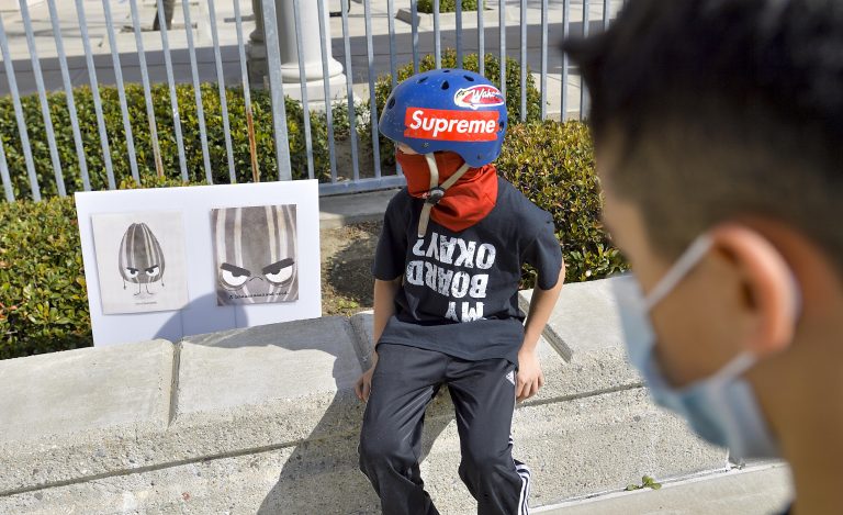 Teacher Turns Walk To School Into Fun Reading Experience