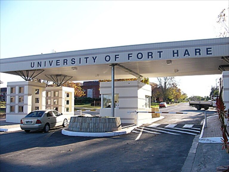 Higher Education Minister gets update on Fort Hare Council’s governance challenges