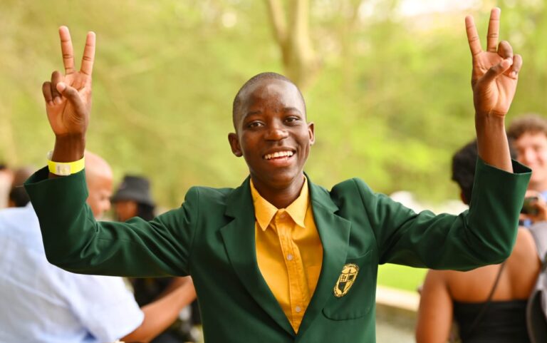 2022 Matric Learners: Motshekga applauds “Top Dogs” for making it against all odds