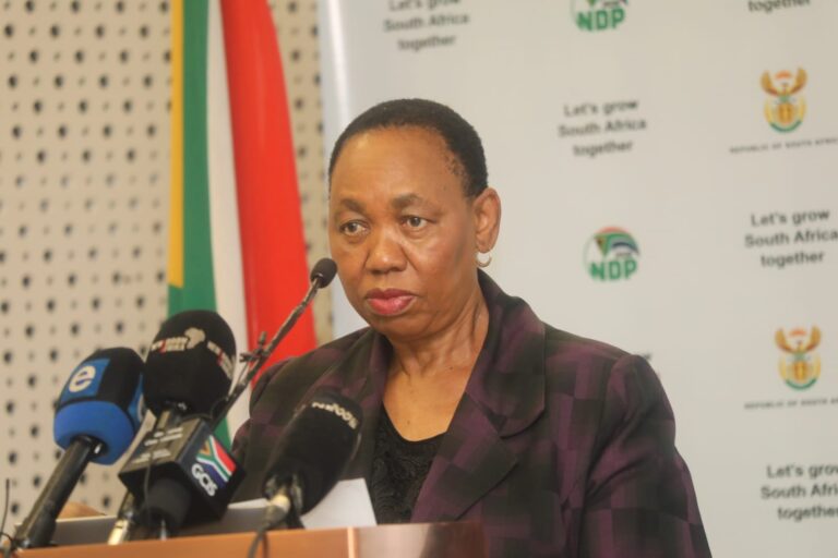 Best wishes over the autumn break from Minister Motshekga – DBE