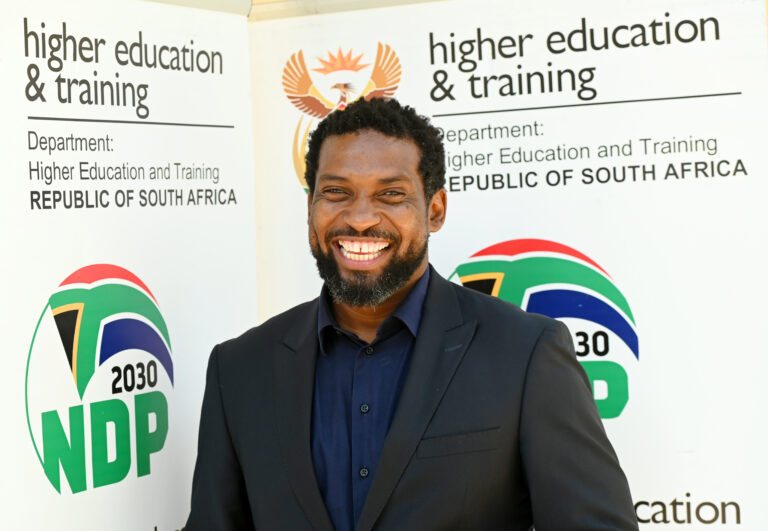 4IR Lab in Ekurhuleni leads the way in skills development for the future – Manamela