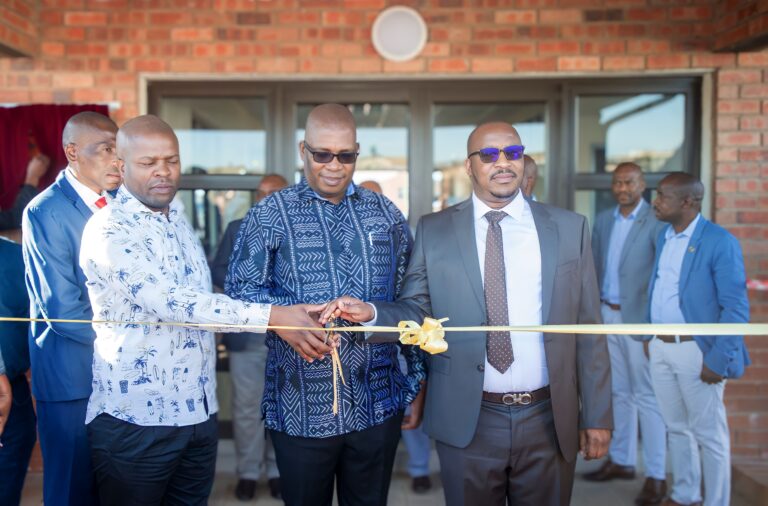 Gauteng Premier, Education MEC open the state-of-the-art Mayibuye Primary School
