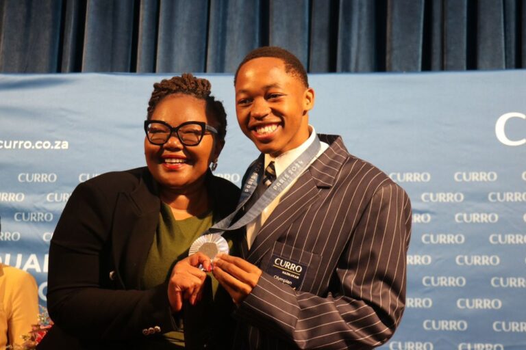 Olympic Silver Medalist Bayanda Walaza gets a hero’s welcome at school