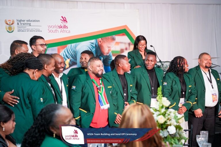 Buti Manamela calls for more collaboration in putting SA on the technology development map