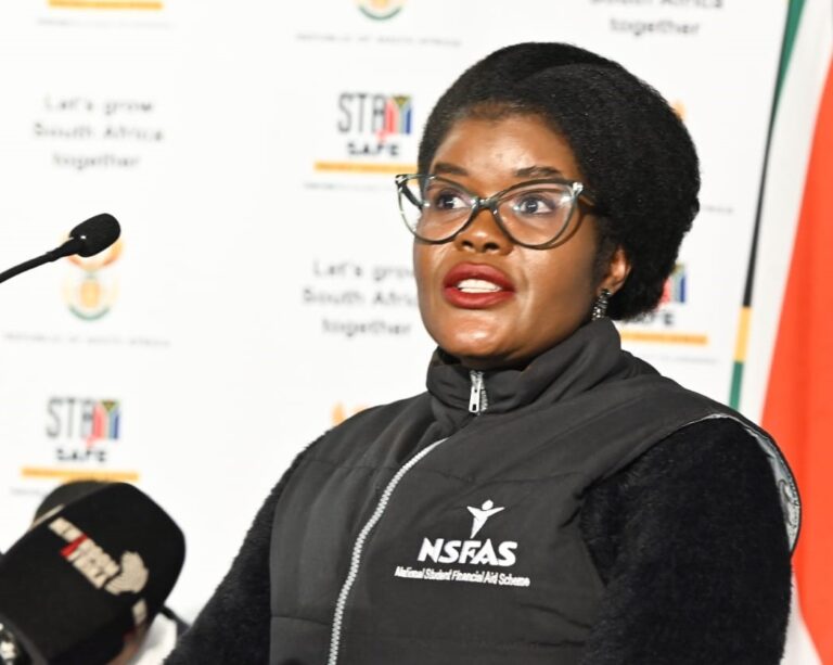 Higher education minister confident about NSFAS online application launch