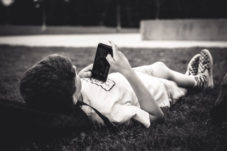 How can you tell if your child is ready for a smartphone? What are the alternatives?