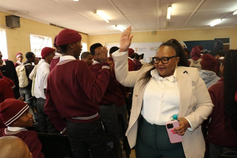 Gwarube praises strengthening of foundational learning in the Northern Cape