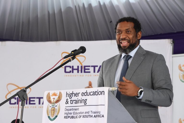 Manamela launches smart skills centre in Free State