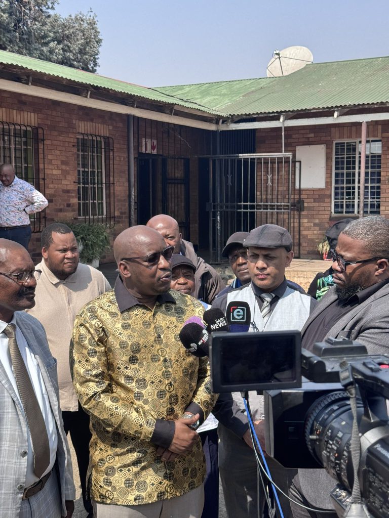 Chiloane pledges new school for Nigel after Alra Park safety crisis