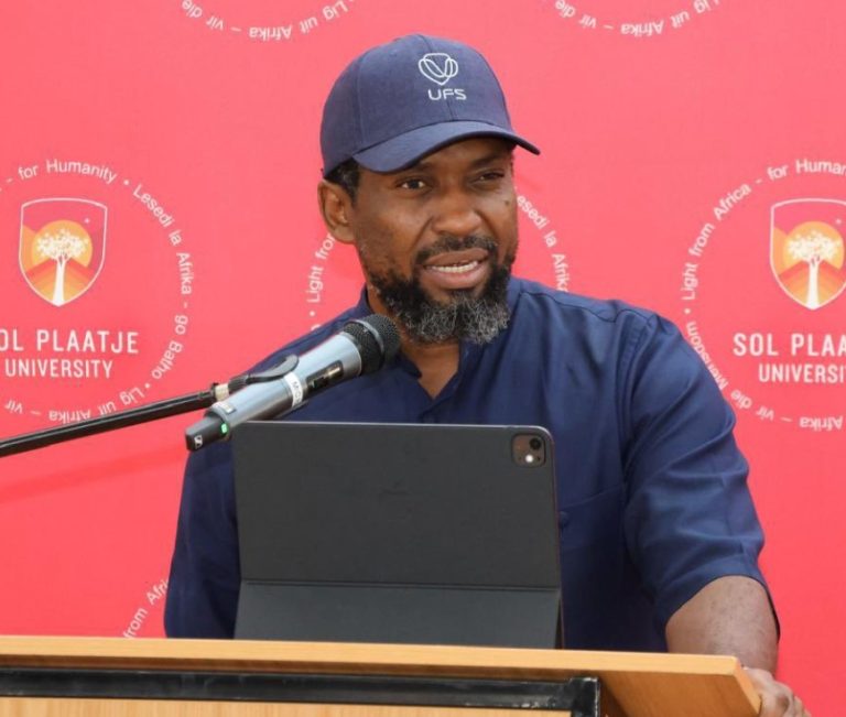 Manamela tells university convocations to end division, back reform